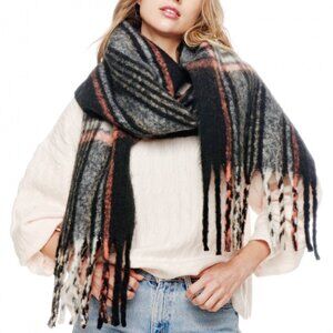 Super Soft Plaid Oblong Scarf